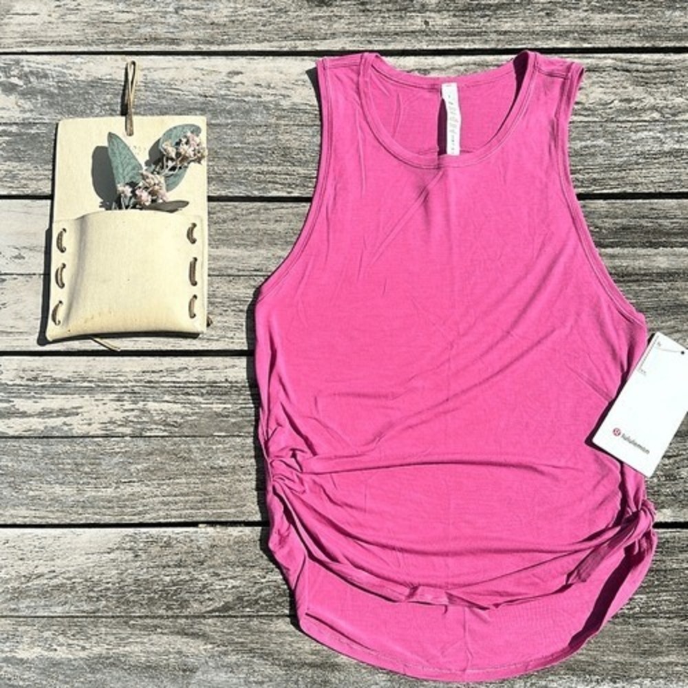 Lululemon Round Two‎ Tank pink lychee NWT SIZE 2